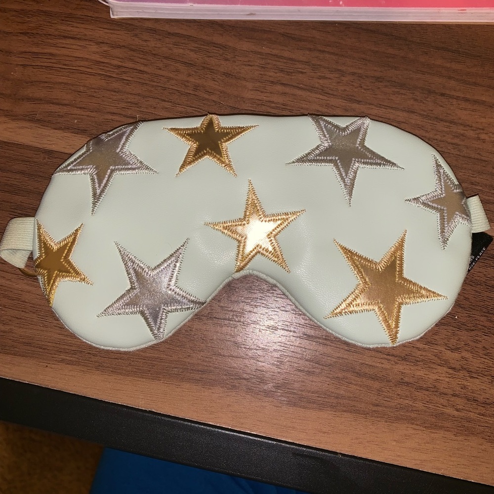 Sleeping mask